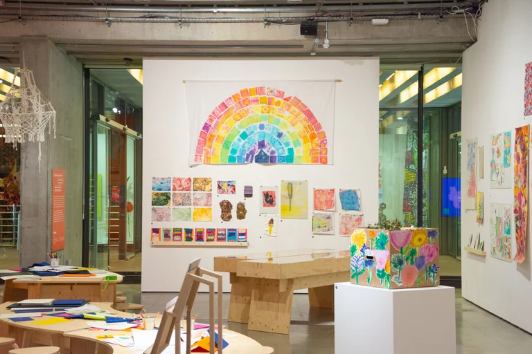 Camden pupils return to King's Cross gallery