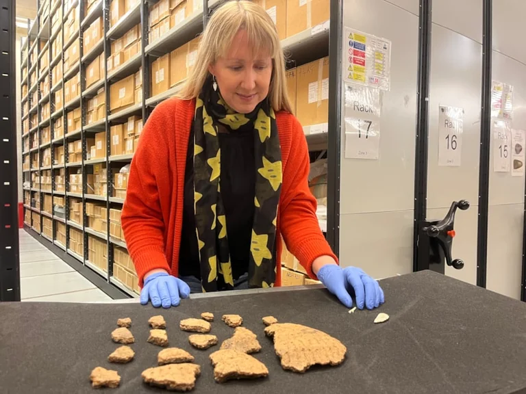 Leeds burial finds reveal 4,000-year-old local lives