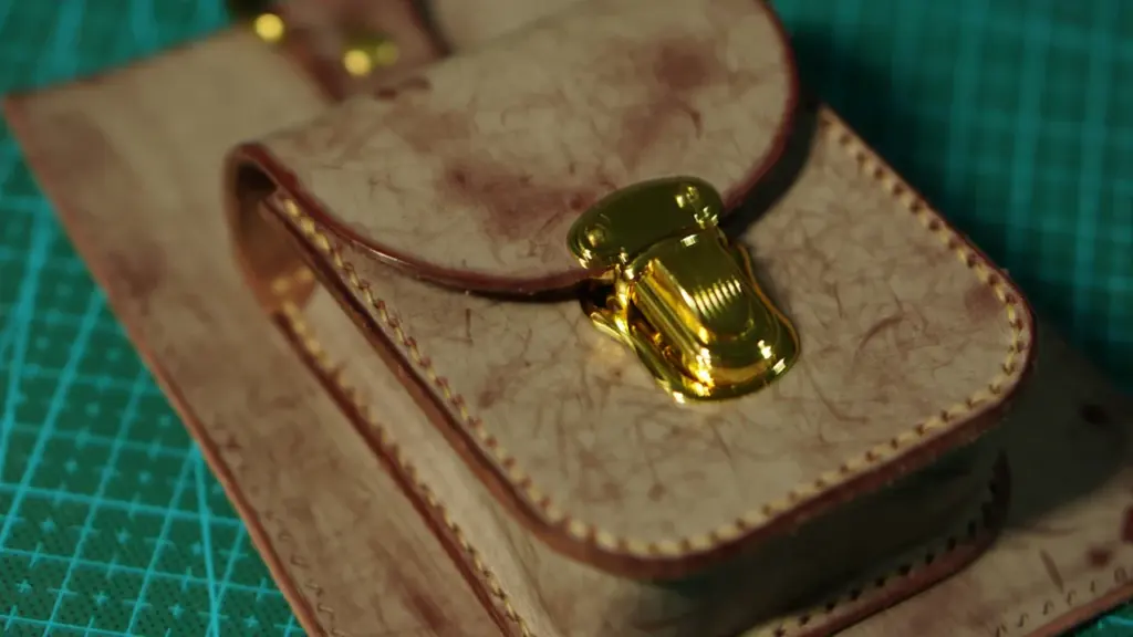 Learn the Art of Georgian ‘Puzzle Purses’ at This York Workshop