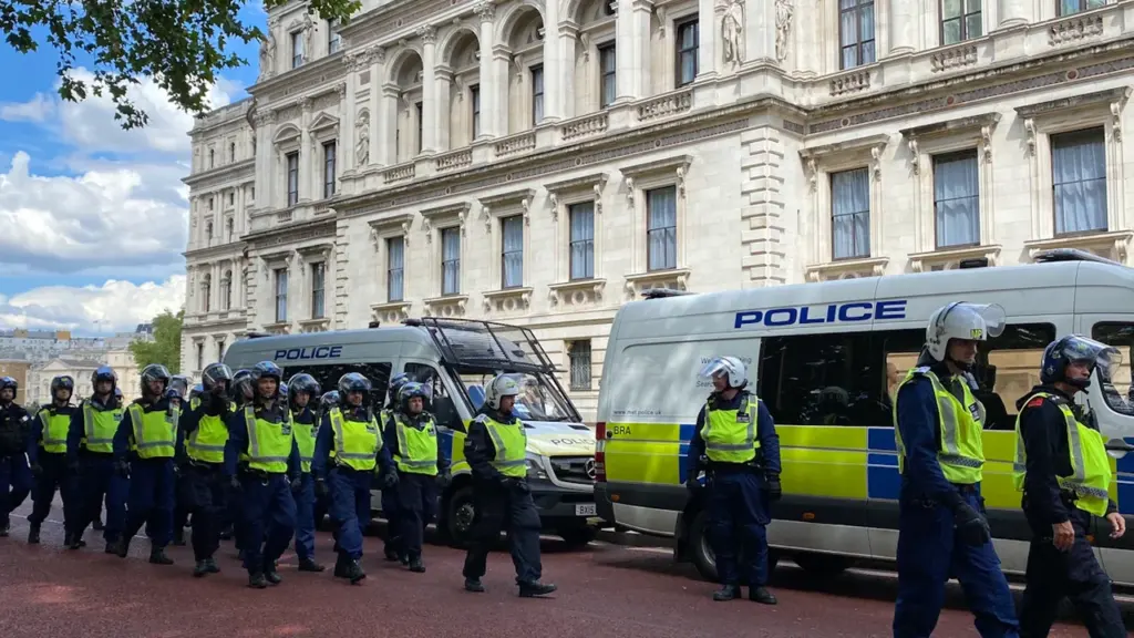 Westminster protest on 30 July: police warn of arrests