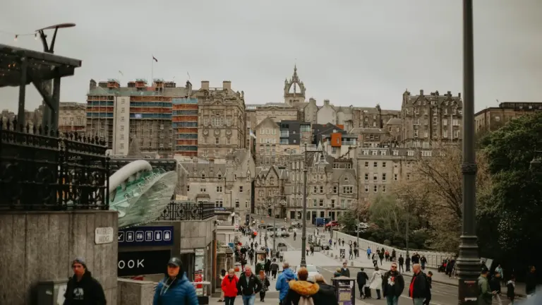 Edinburgh shoppers and commuters face recovery changes on Princes Street