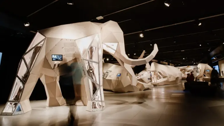 Giants exhibition brings prehistoric creatures to Edinburgh: what residents need to know