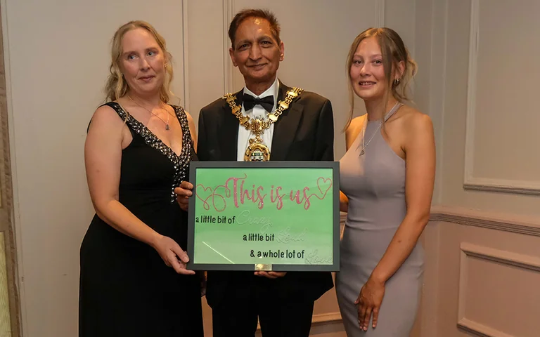 Fran’s painting brings a moving tribute to Blackburn